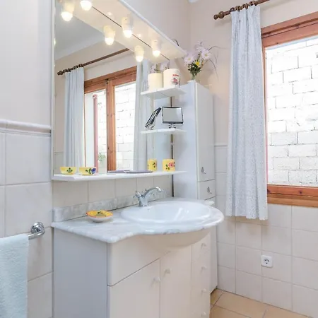 Can Pons Villa